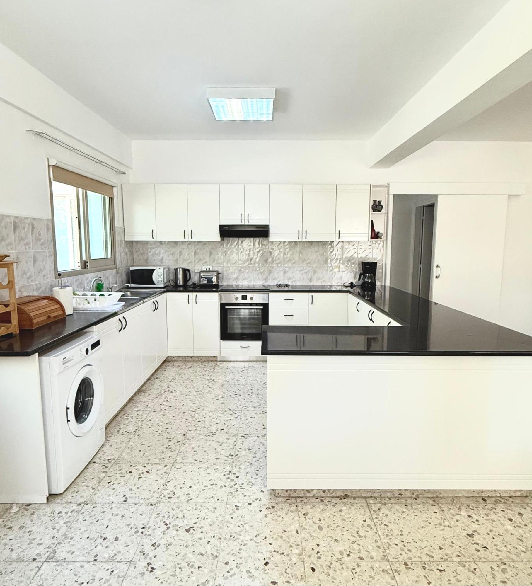 Himonas Apartments Piszúri Kültér fotó